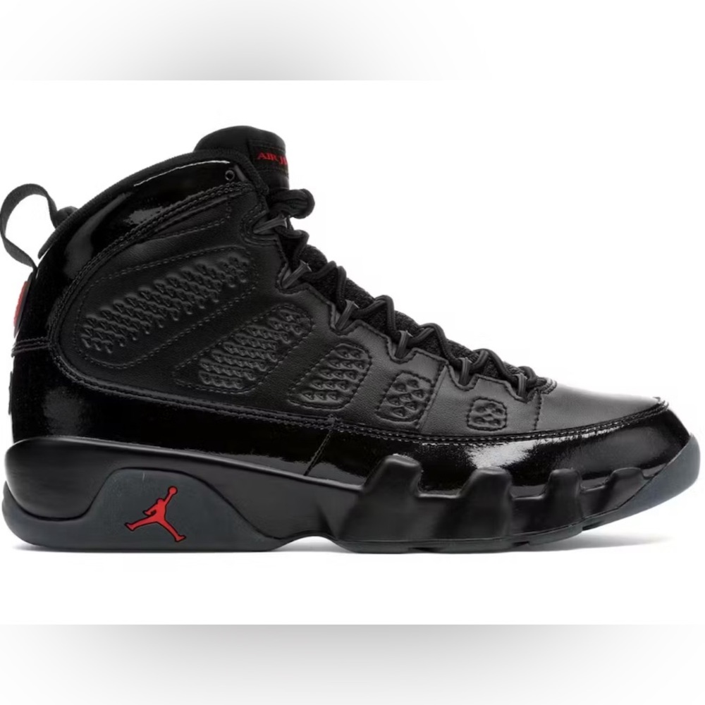 Jordan 9s size 6.5 woman